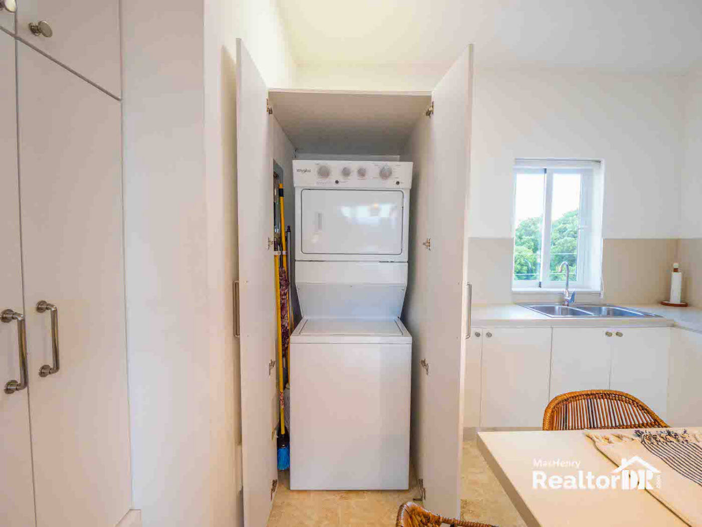 Квартира, 2239 м², 439 000$ — FAKTOR