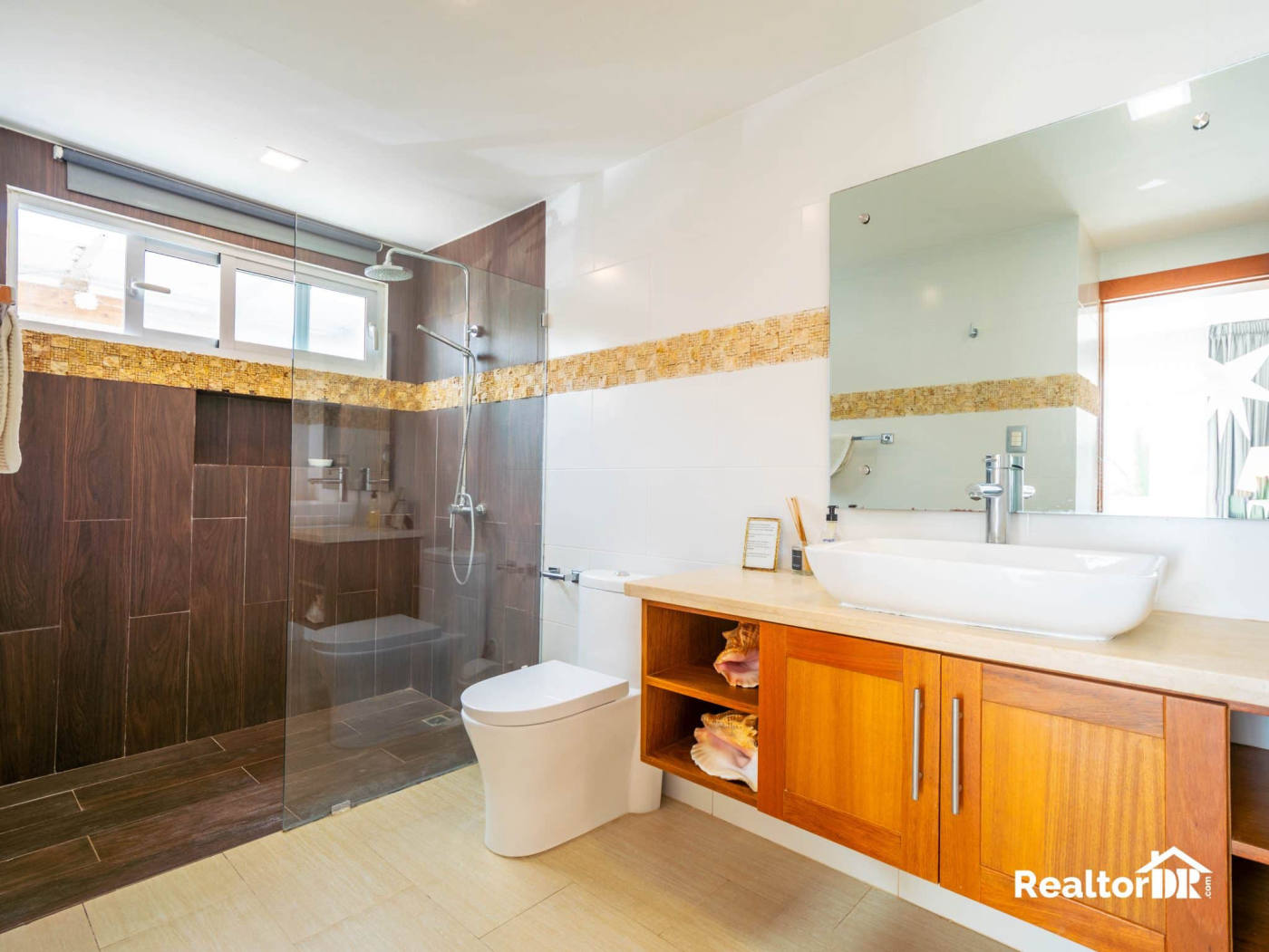 Квартира, 1615 м², 378 000$ — FAKTOR