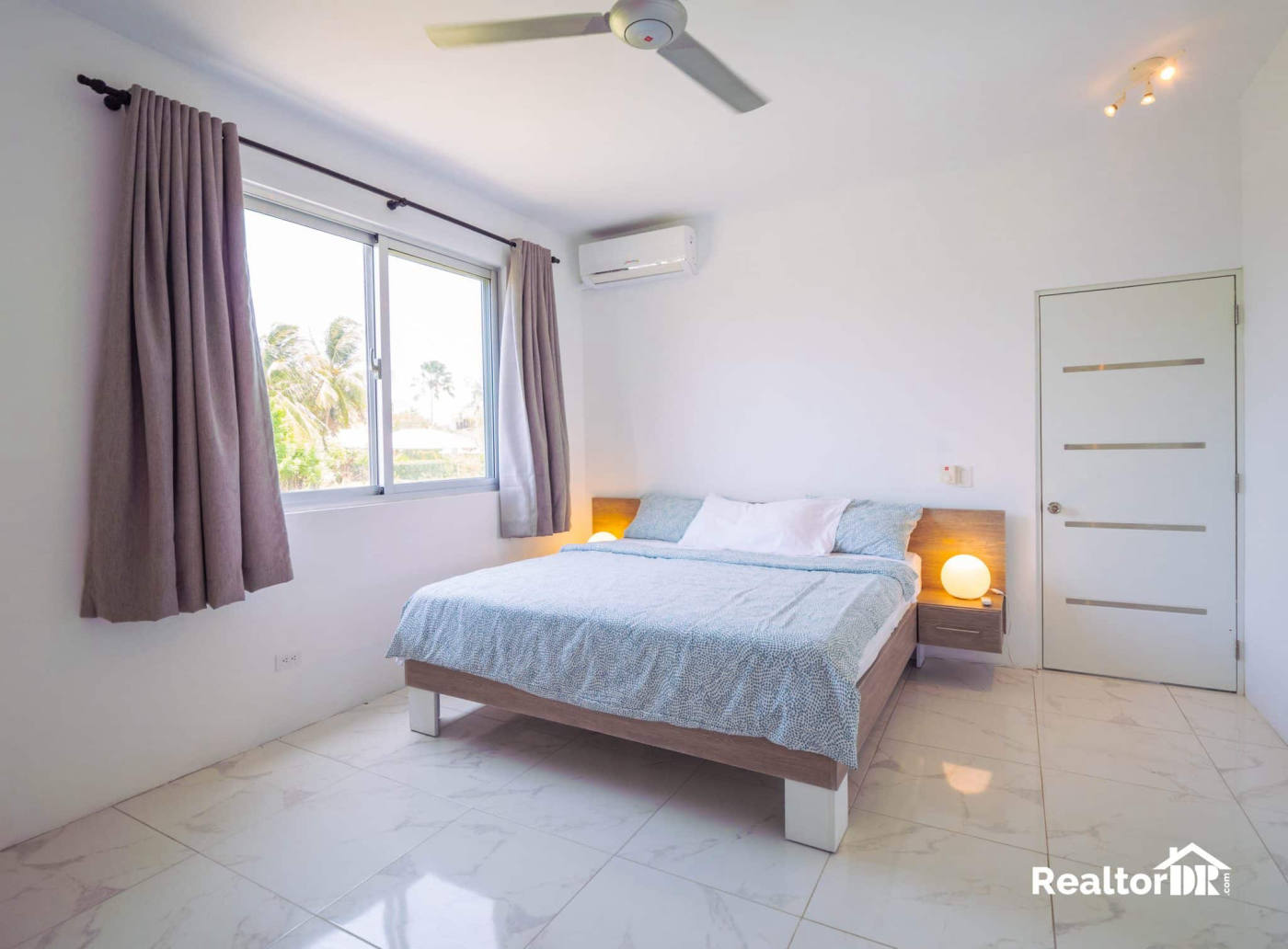 Квартира, 592 м², 190 000$ — FAKTOR