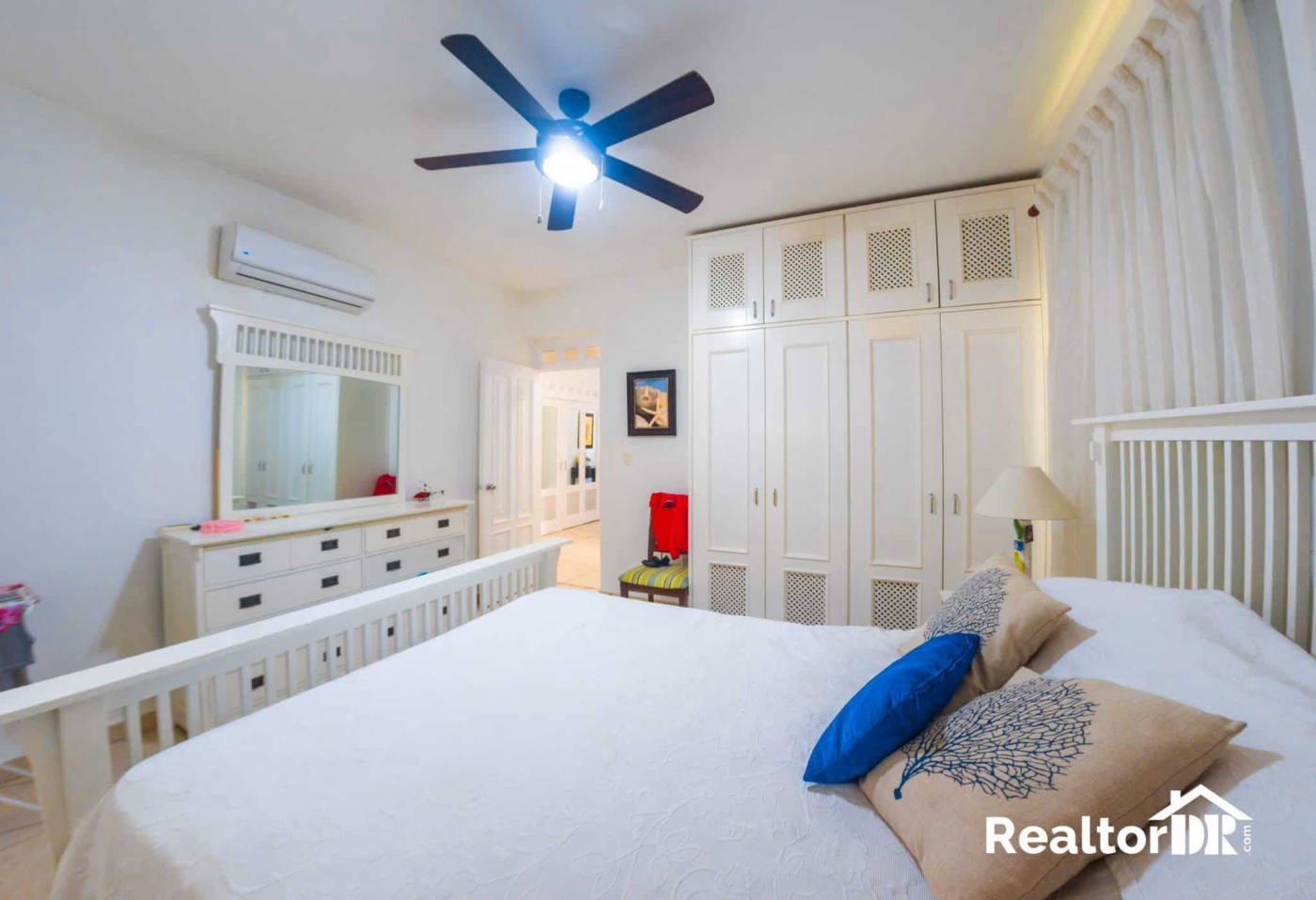 Квартира, 2153 м², 350 000$ — FAKTOR