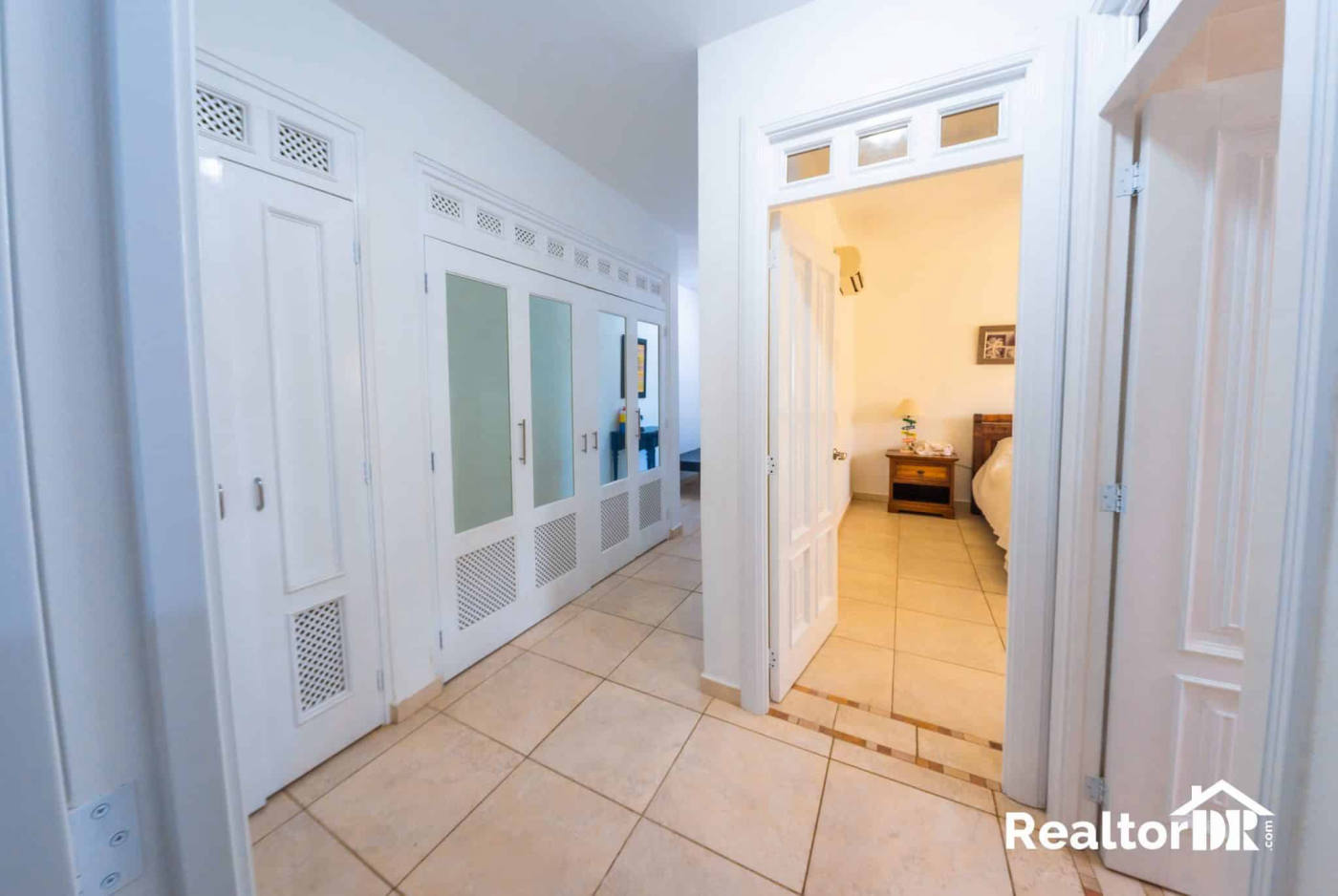 Квартира, 2153 м², 350 000$ — FAKTOR