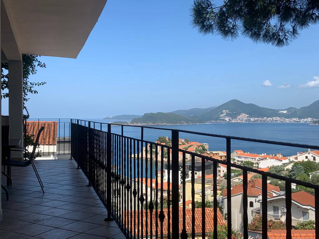 Квартира, 915 м², 338 000$ — FAKTOR