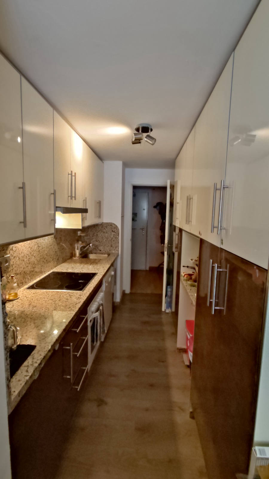 Квартира, 1259 м², 398 371$ — FAKTOR
