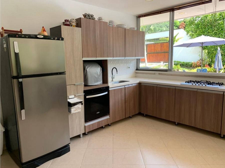 Квартира, 4306 м², 408 852$ — FAKTOR