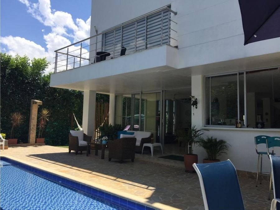 Квартира, 4306 м², 408 852$ — FAKTOR