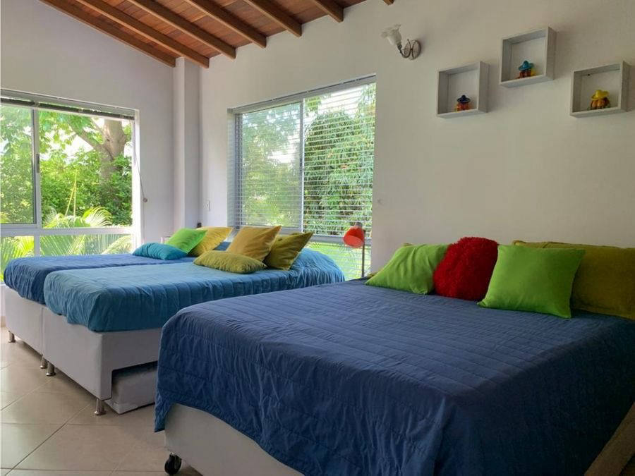 Квартира, 4306 м², 408 852$ — FAKTOR