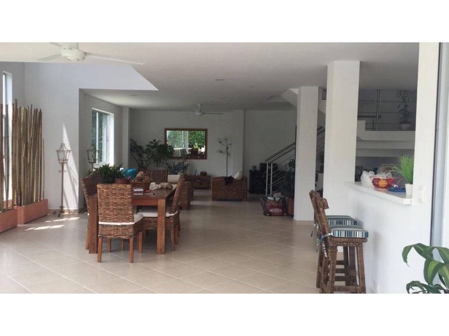 Квартира, 4306 м², 408 852$ — FAKTOR