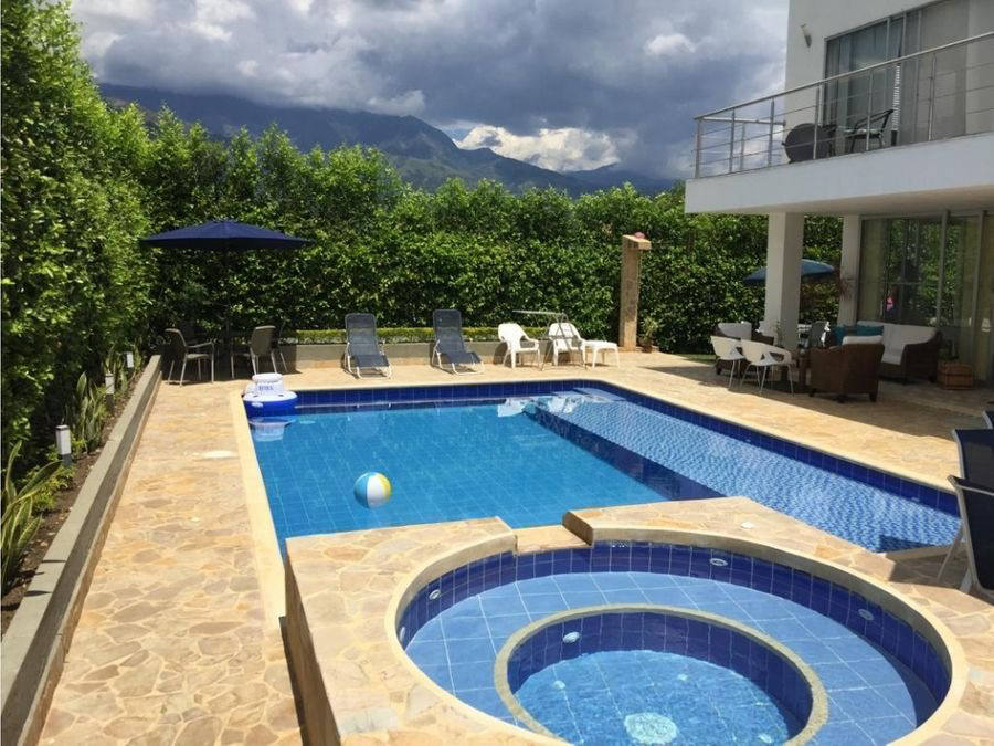 Квартира, 4306 м², 408 852$ — FAKTOR