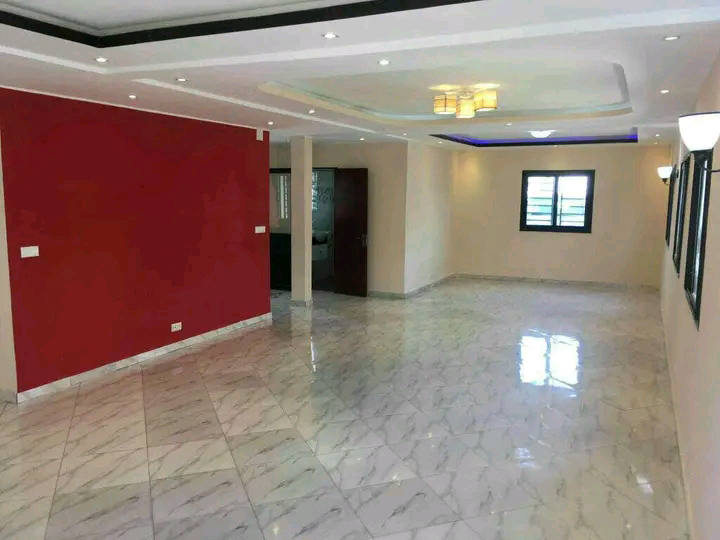 Будинок, 2153 м², 211 110$ — FAKTOR