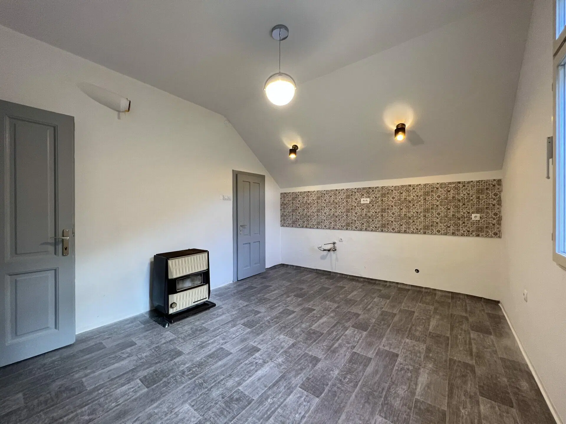 Квартира, 904 м², 268 000$ — FAKTOR