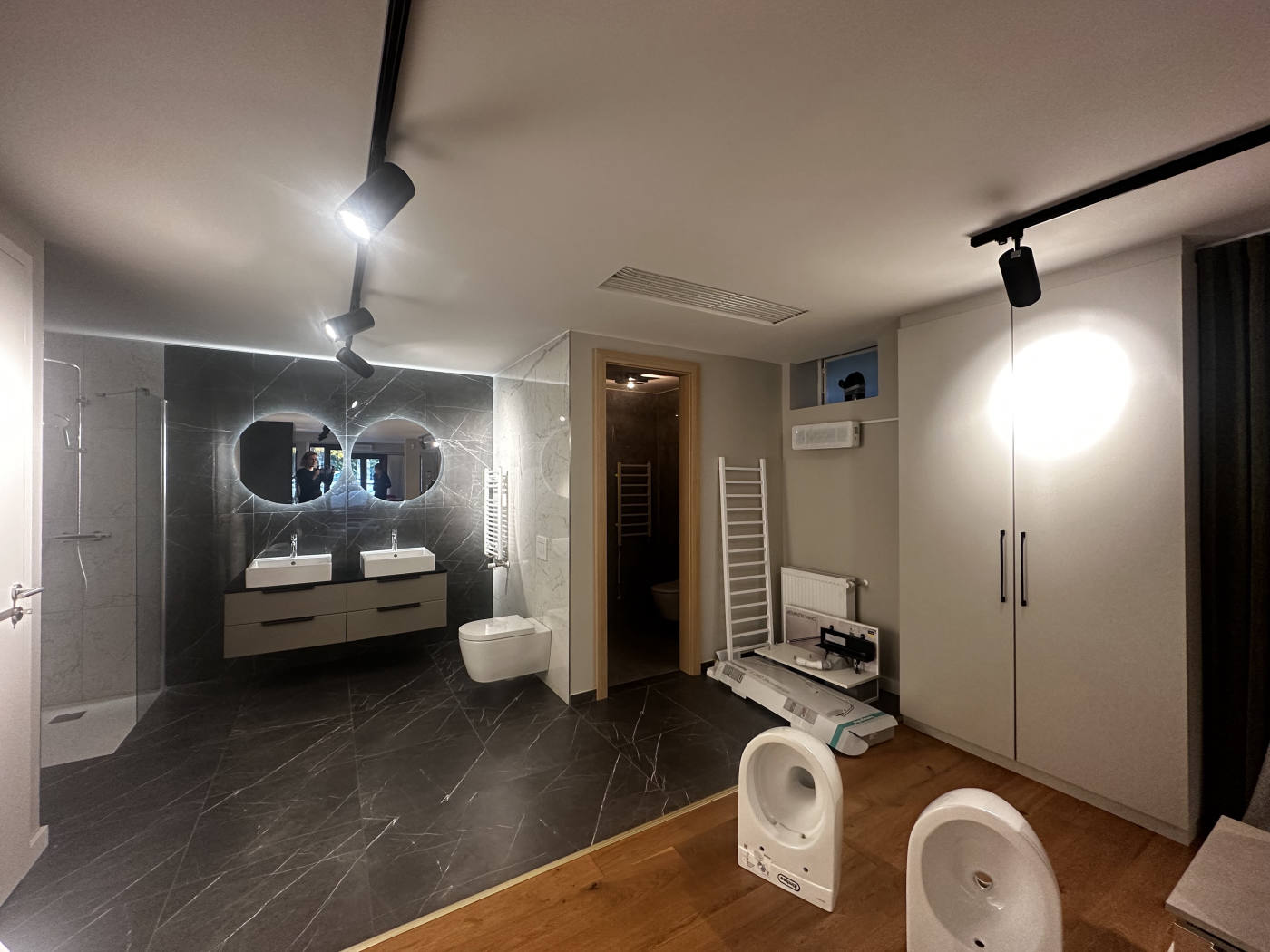 Квартира, 689 м², 195 000$ — FAKTOR