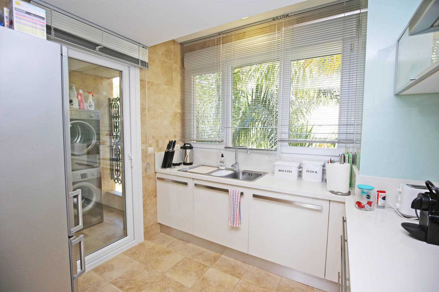 Квартира, 2422 м², 929 214$ — FAKTOR