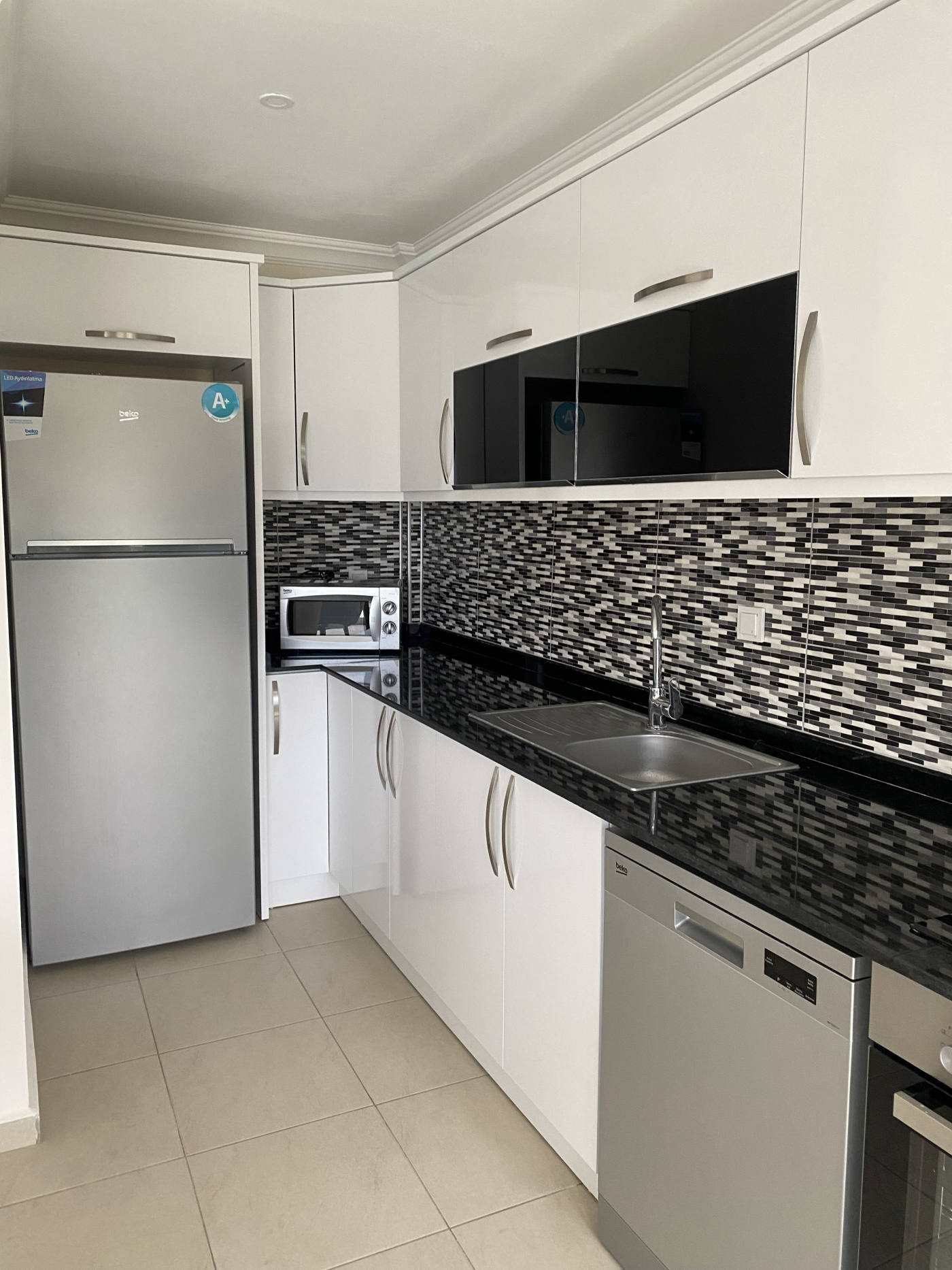 Квартира, 1076 м², 220 000$ — FAKTOR
