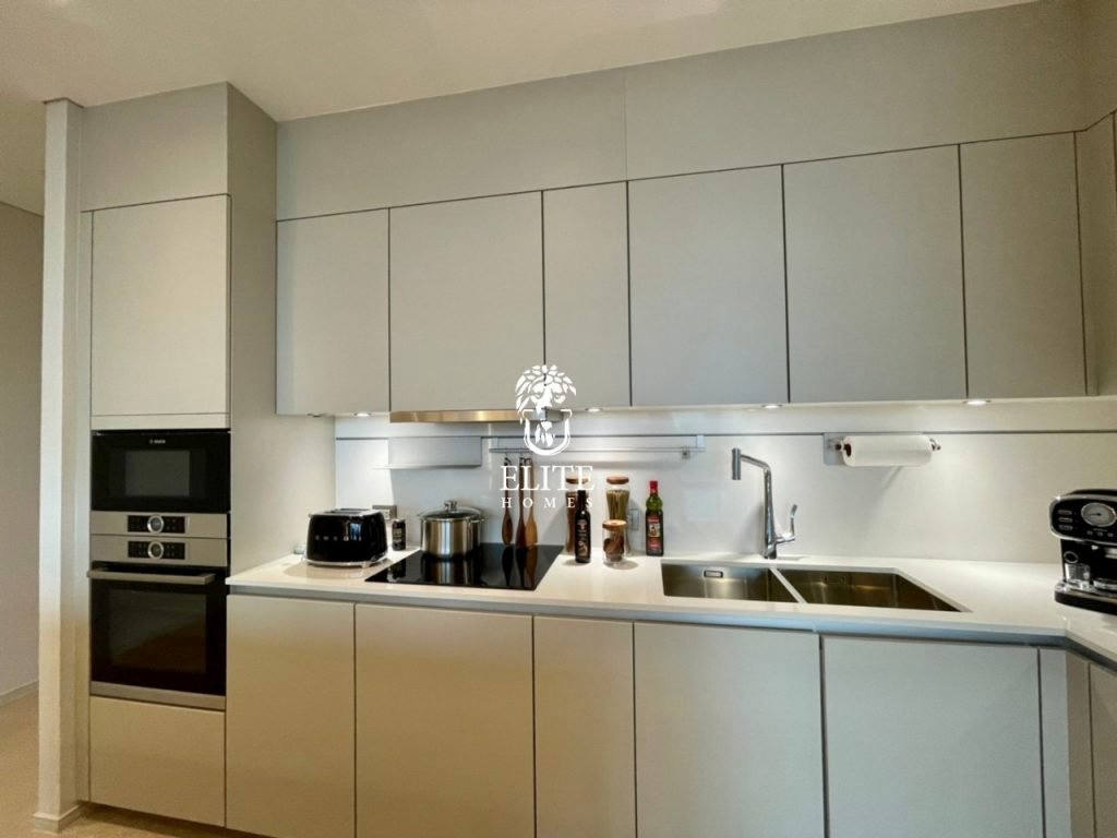 Квартира, 2325 м², 1 693 892$ — FAKTOR