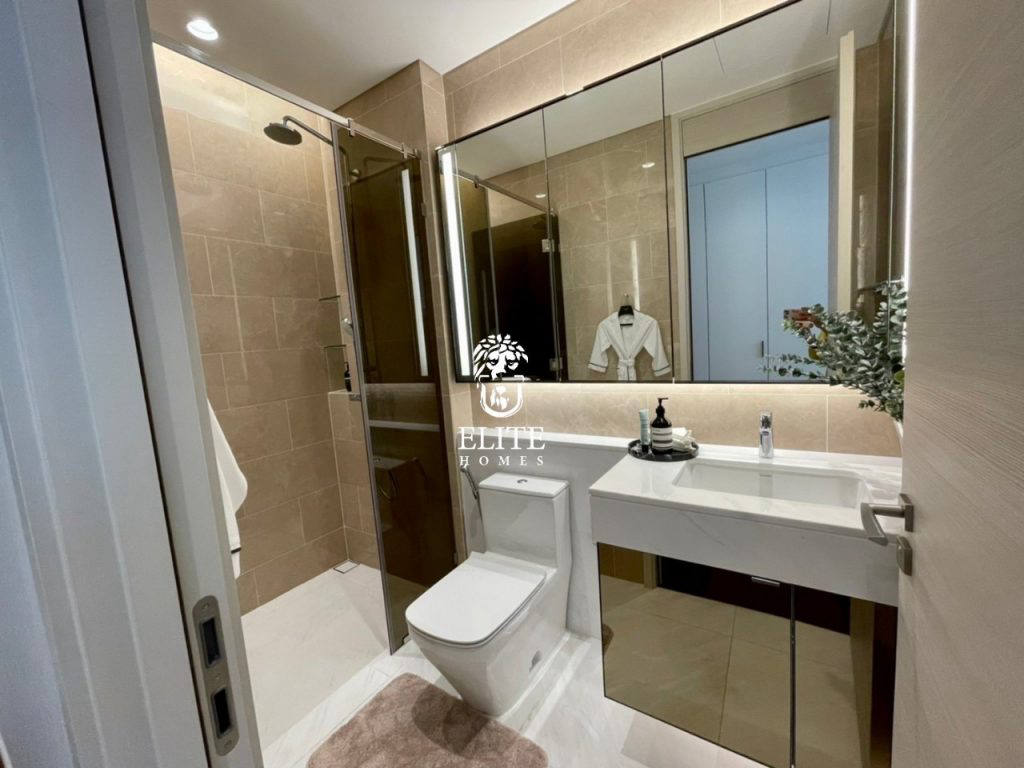 Квартира, 2325 м², 1 693 892$ — FAKTOR