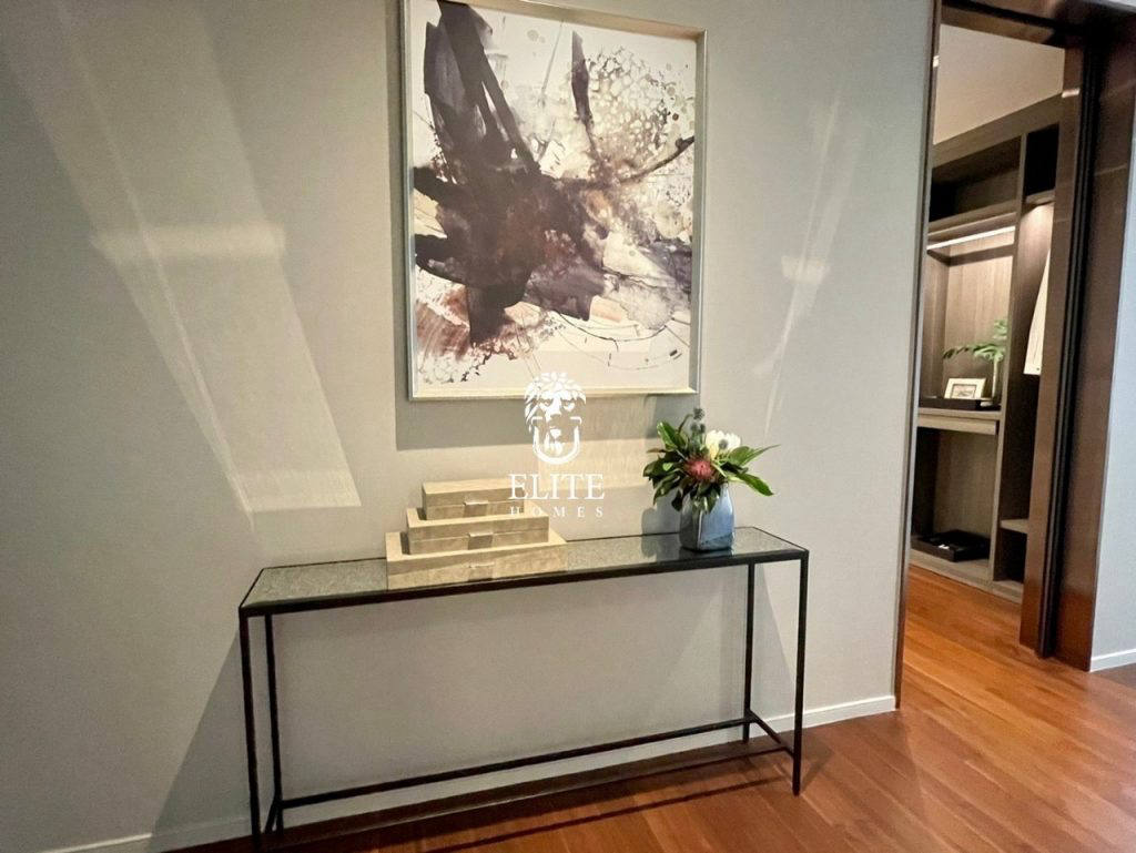 Квартира, 2325 м², 1 693 892$ — FAKTOR