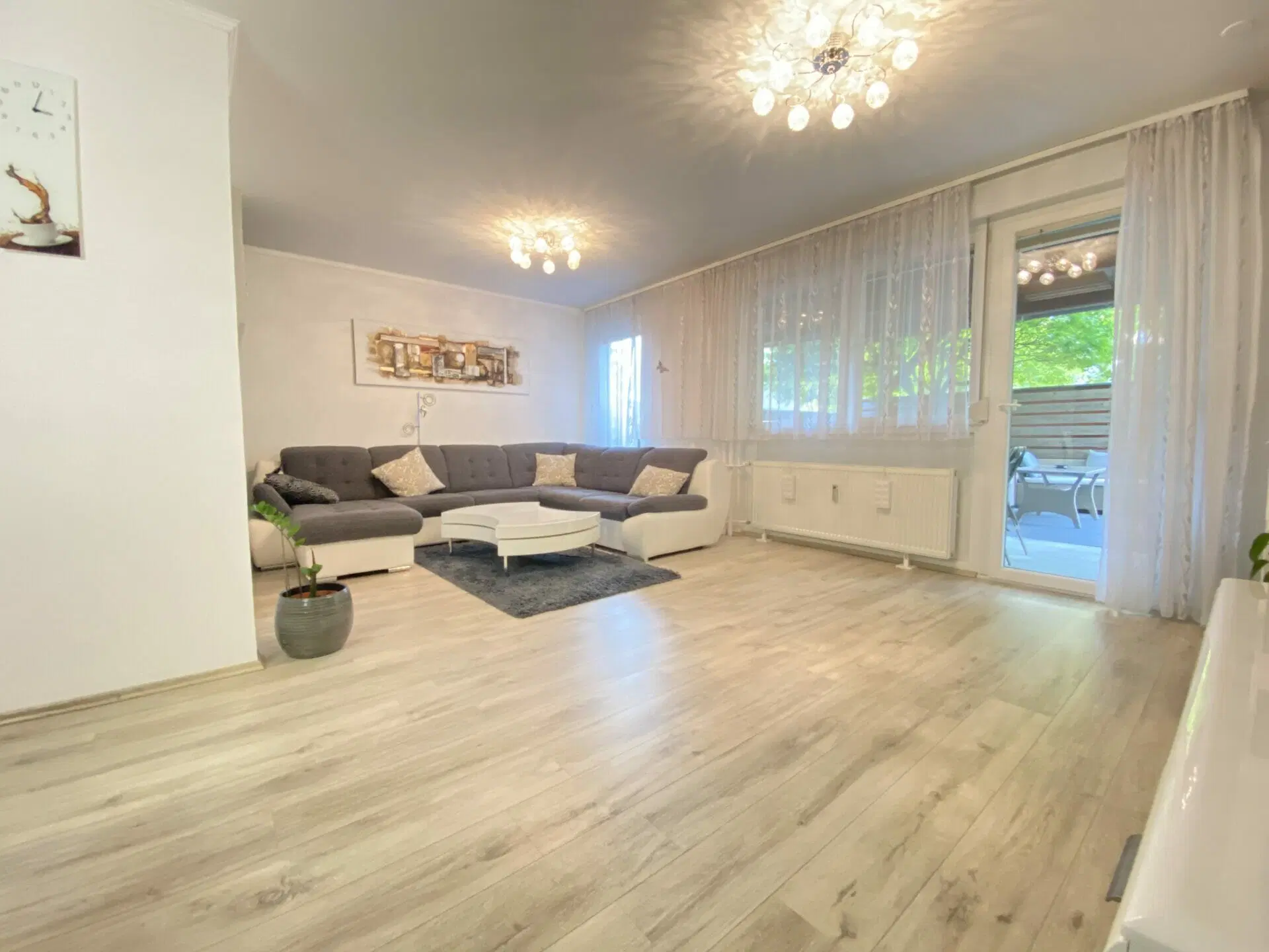 Квартира, 786 м², 380 000$ — FAKTOR