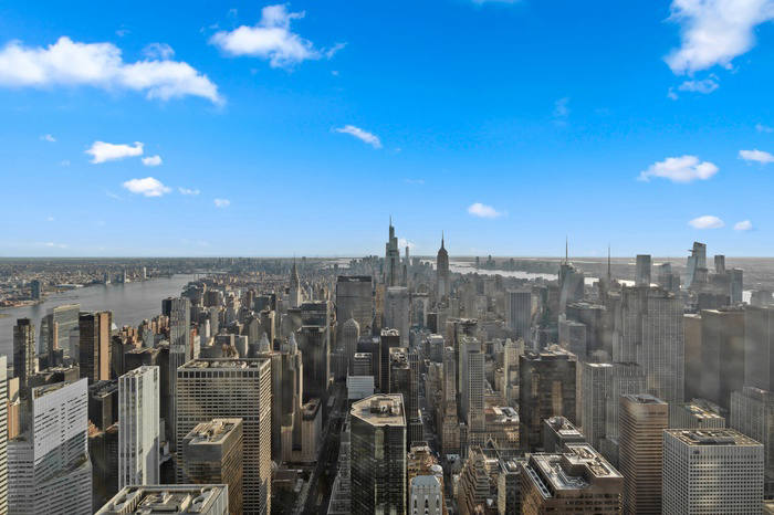 Квартира, 8055 м², 135 000 000$ — FAKTOR