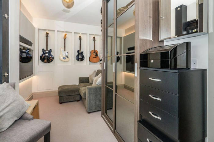 Квартира, 764 м², 696 000$ — FAKTOR