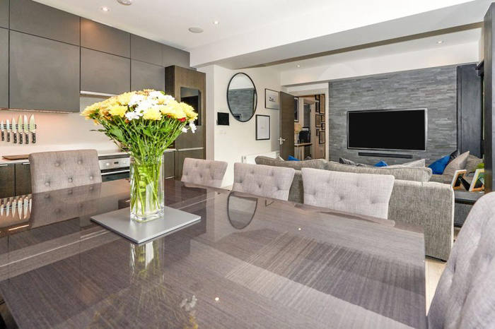 Квартира, 764 м², 696 000$ — FAKTOR