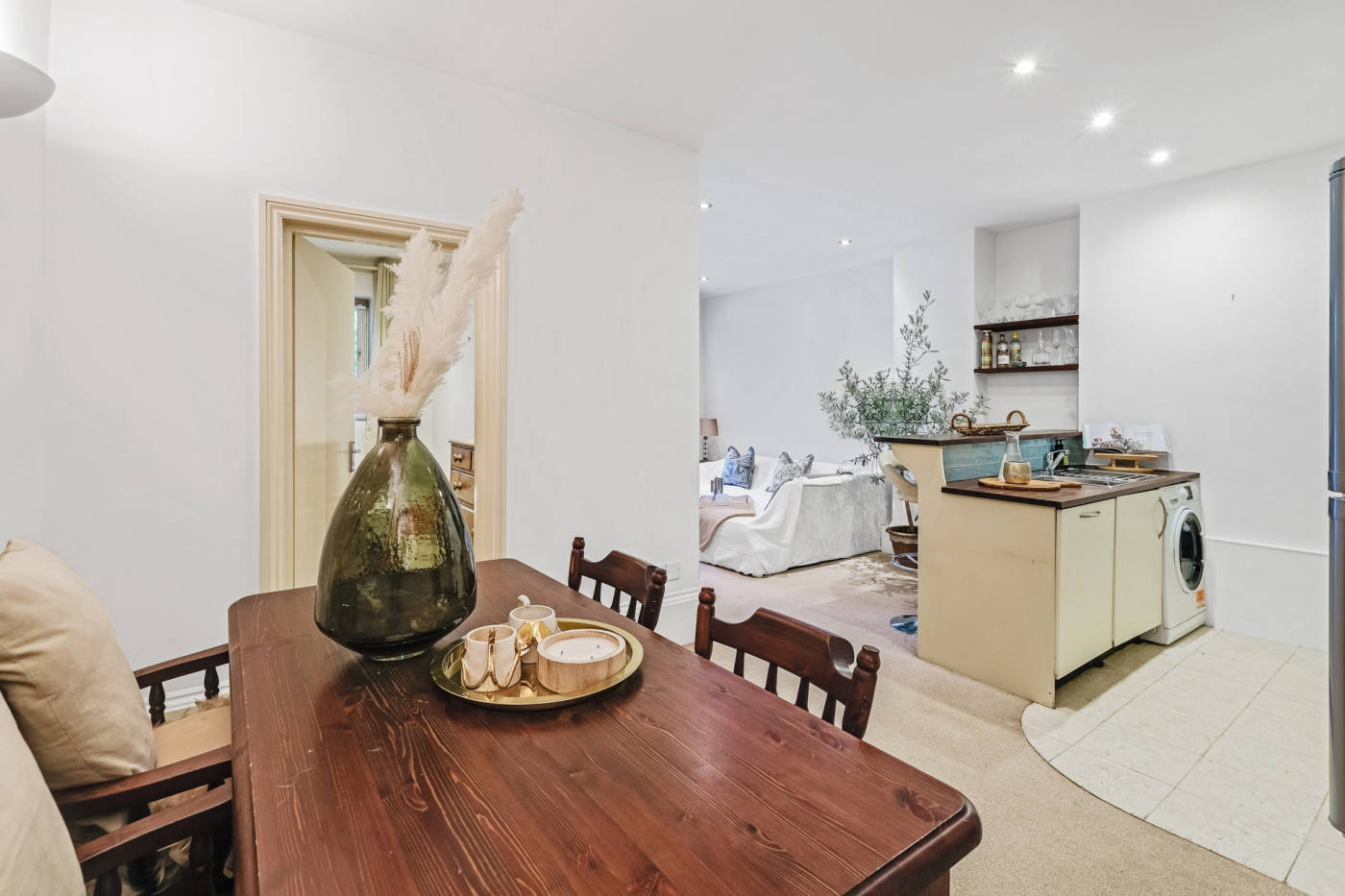 Квартира, 893 м², 961 000$ — FAKTOR