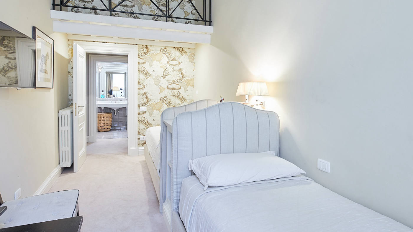Квартира, 2691 м², 4 644 000$ — FAKTOR