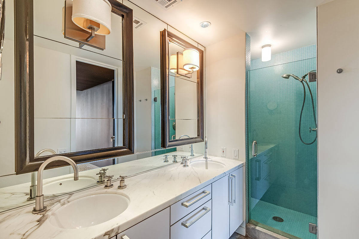 Квартира, 1668 м², 2 800 000$ — FAKTOR