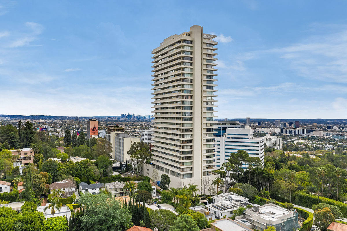 Квартира, 1668 м², 2 800 000$ — FAKTOR