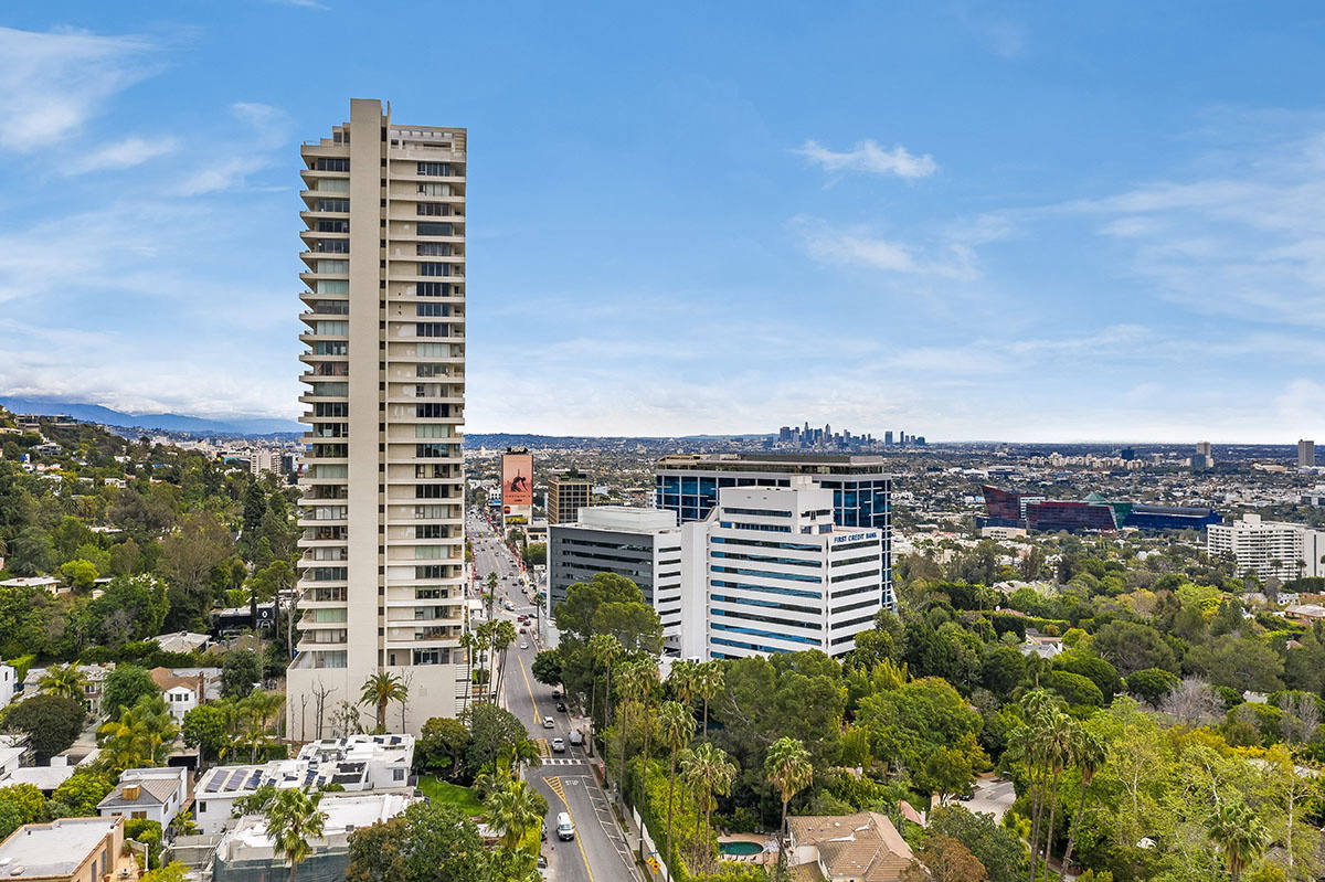 Квартира, 1668 м², 2 800 000$ — FAKTOR
