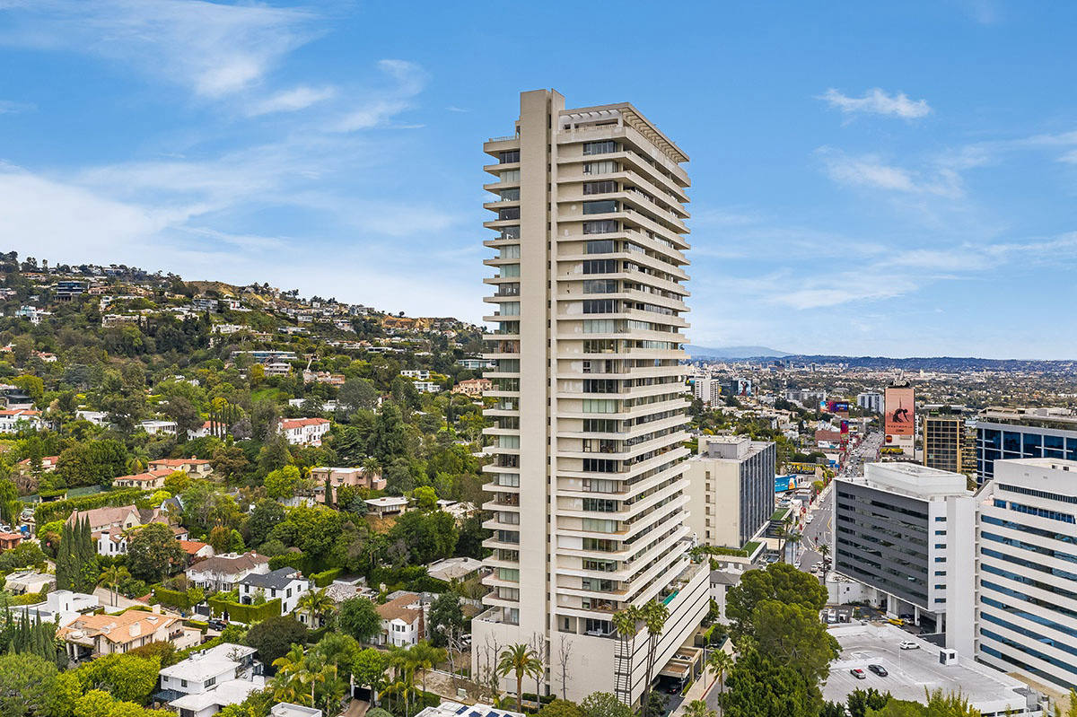 Квартира, 1668 м², 2 800 000$ — FAKTOR