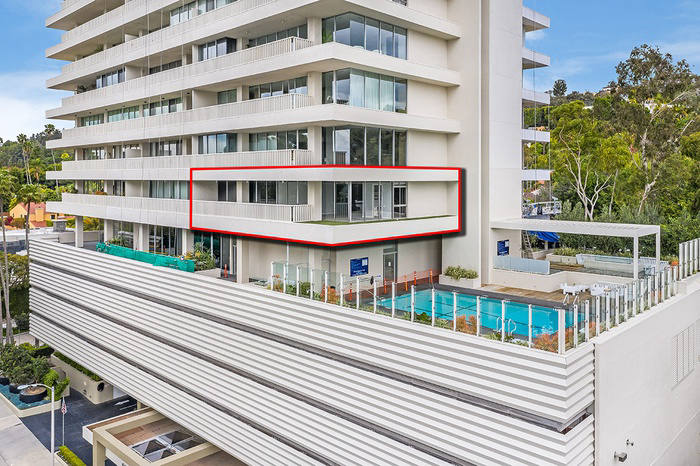 Квартира, 1668 м², 2 800 000$ — FAKTOR