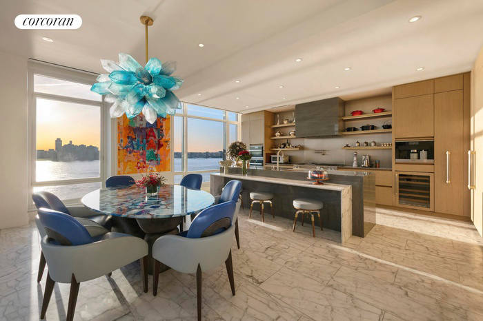 Квартира, 7808 м², 65 000 000$ — FAKTOR