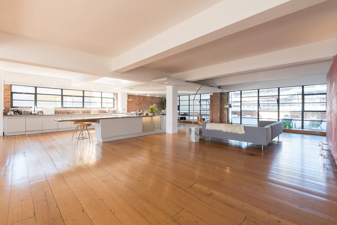 Квартира, 3197 м², 4 464 000$ — FAKTOR