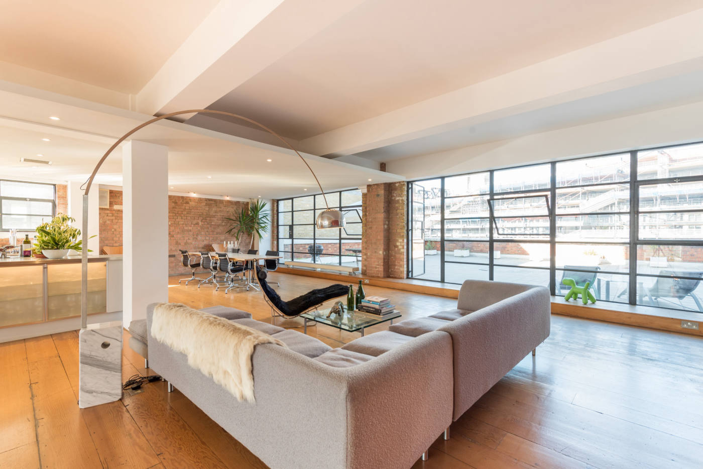 Квартира, 3197 м², 4 464 000$ — FAKTOR