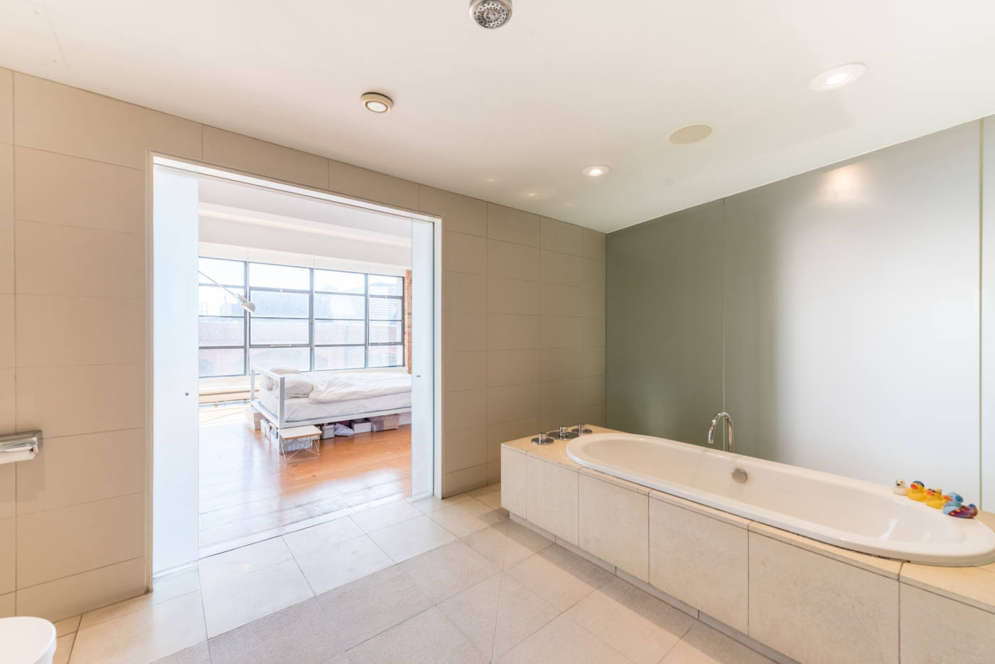 Квартира, 3197 м², 4 464 000$ — FAKTOR