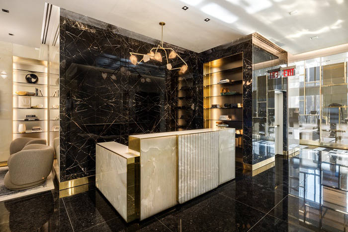 Квартира, 17545 м², 250 000 000$ — FAKTOR