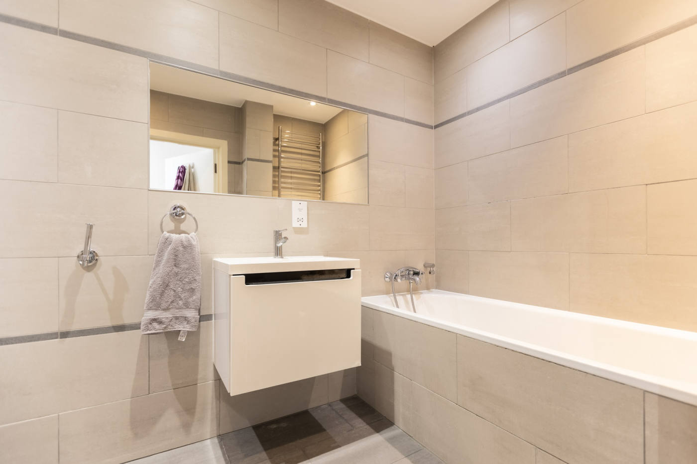Квартира, 818 м², 744 000$ — FAKTOR