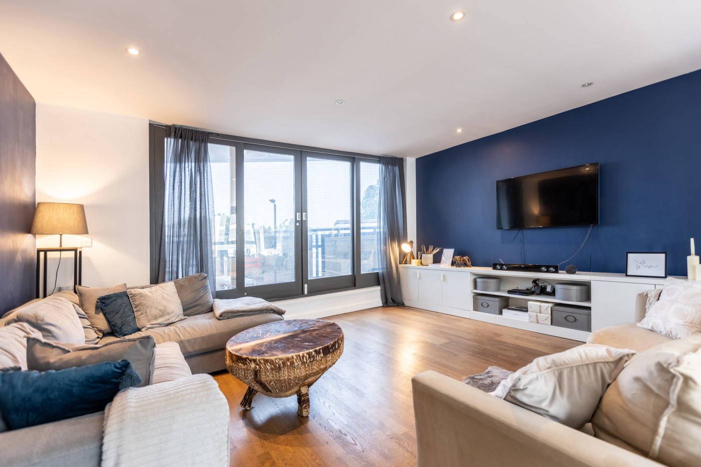 Квартира, 818 м², 744 000$ — FAKTOR