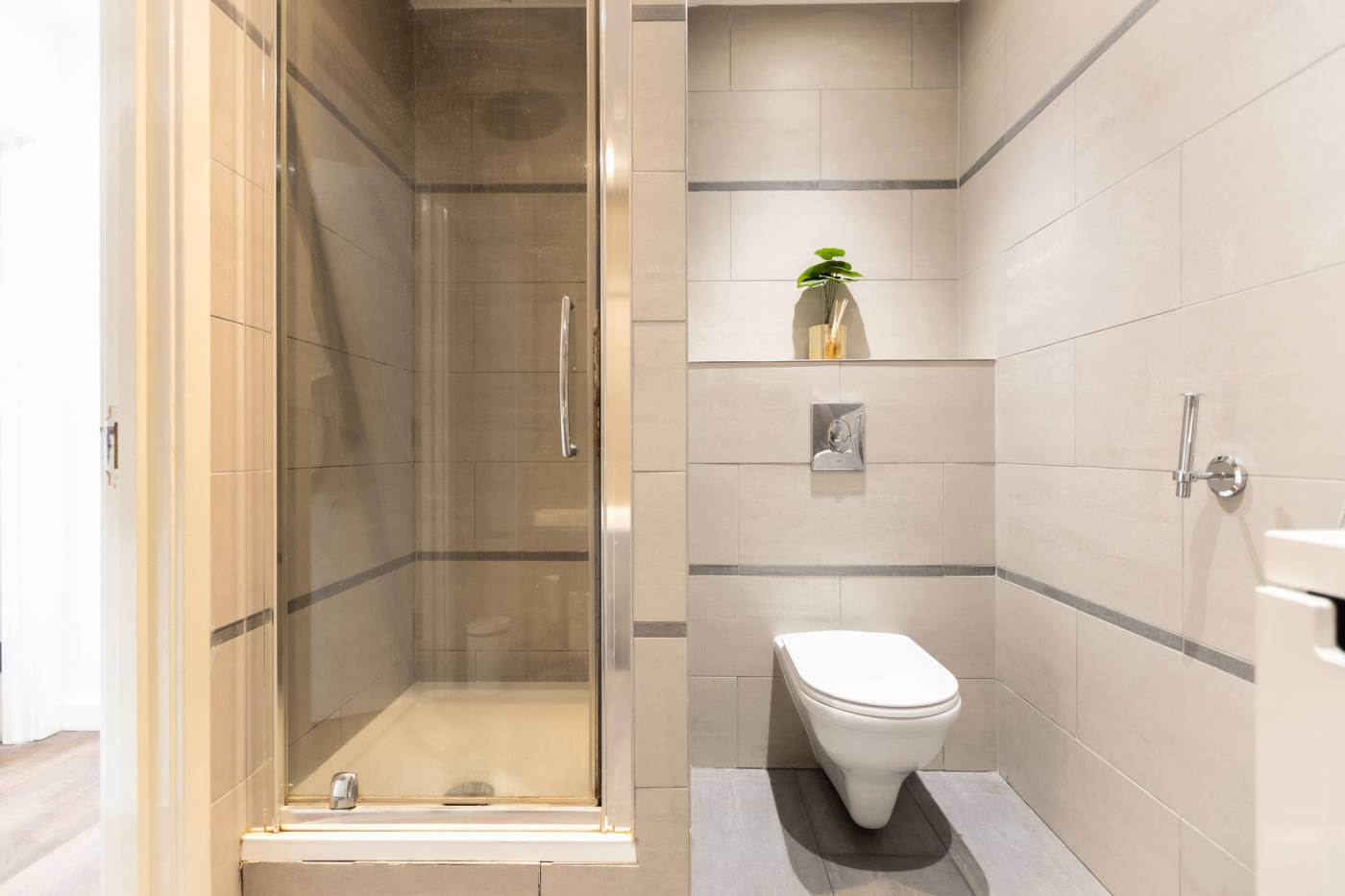 Квартира, 818 м², 744 000$ — FAKTOR