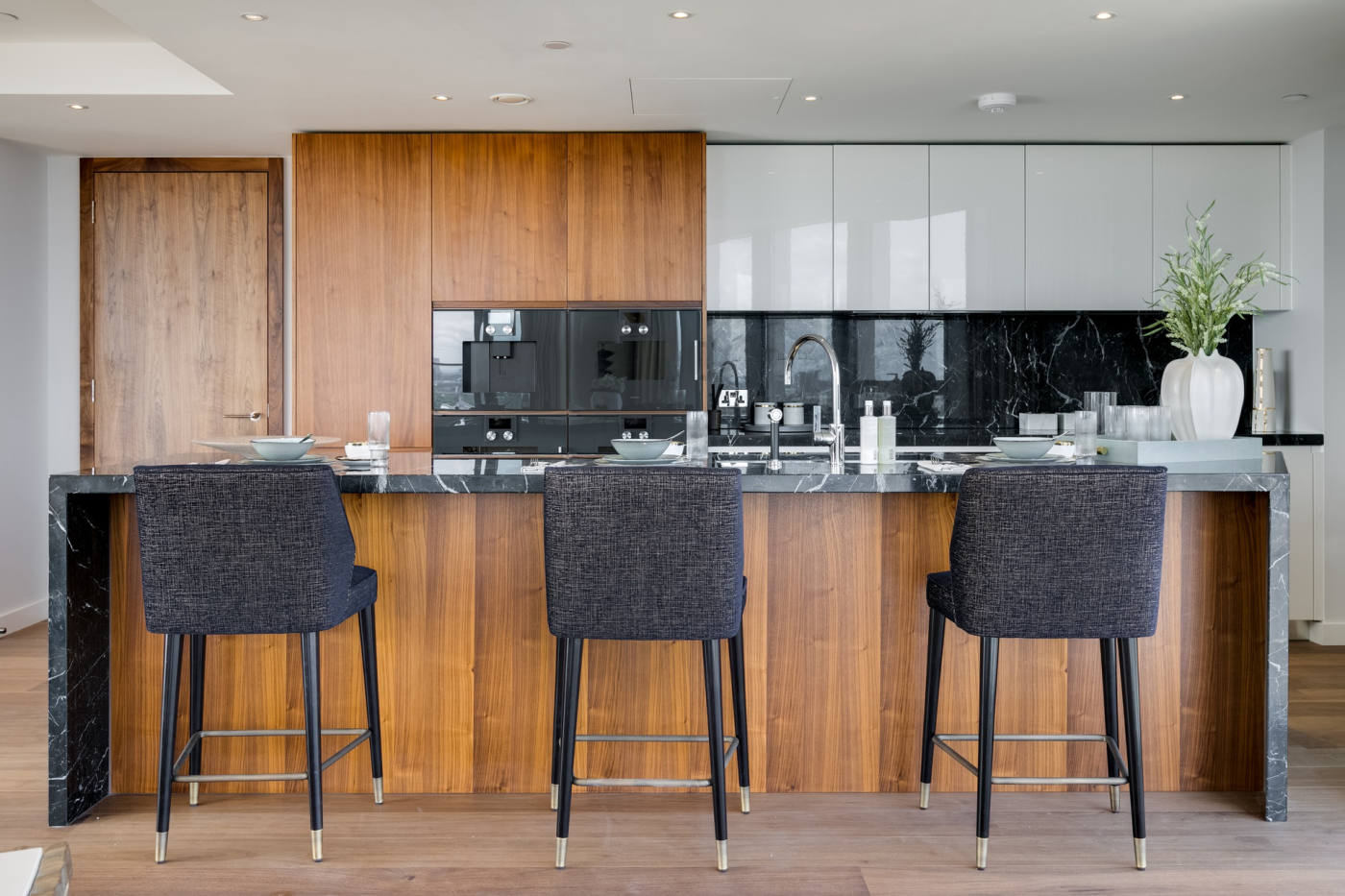Квартира, 2390 м², 7 812 000$ — FAKTOR