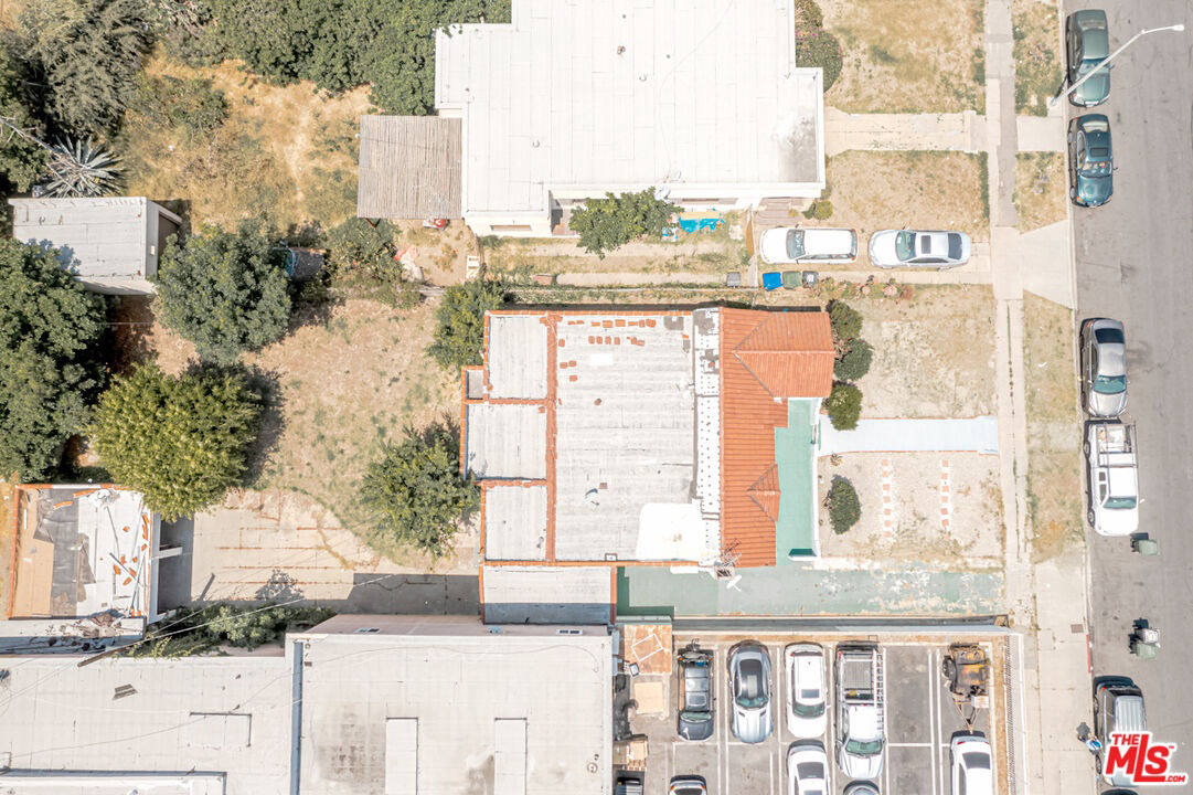 House, 1 981 m²