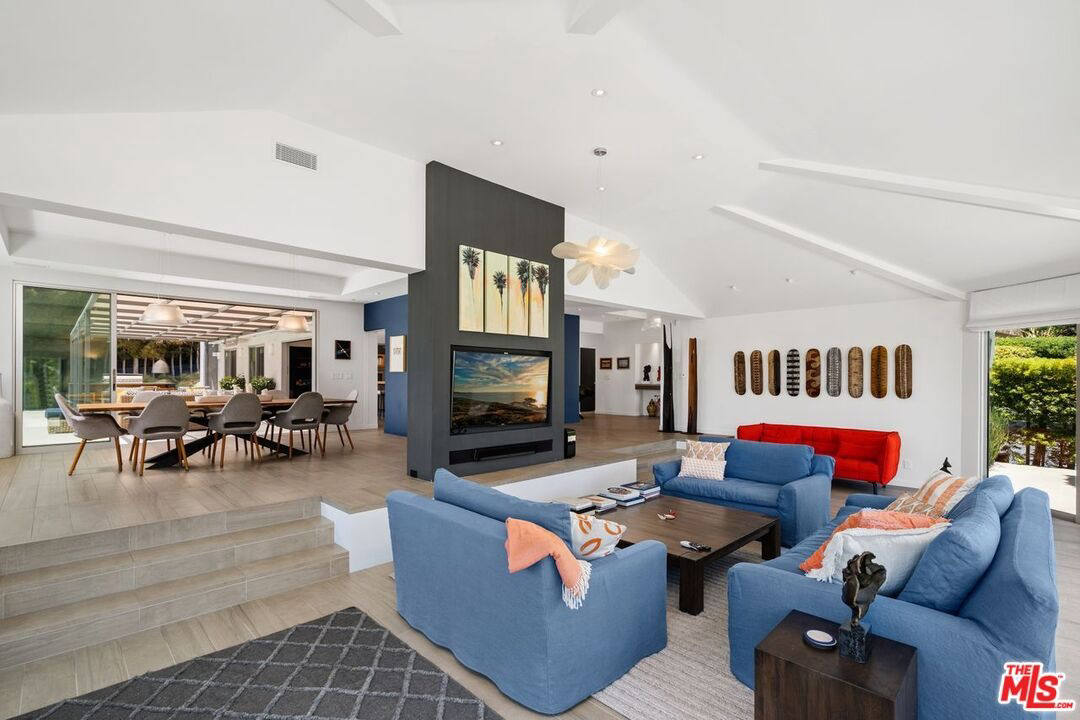 Квартира, 4822 м², 5 749 000$ — FAKTOR