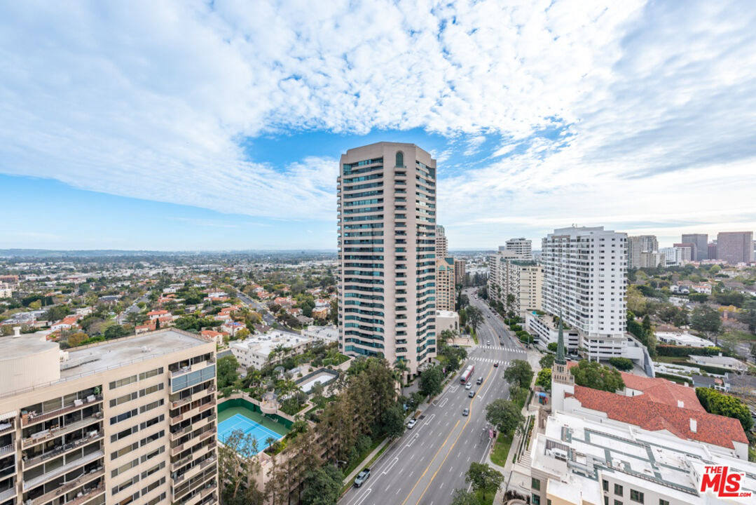 Квартира, 1938 м², 2 695 000$ — FAKTOR
