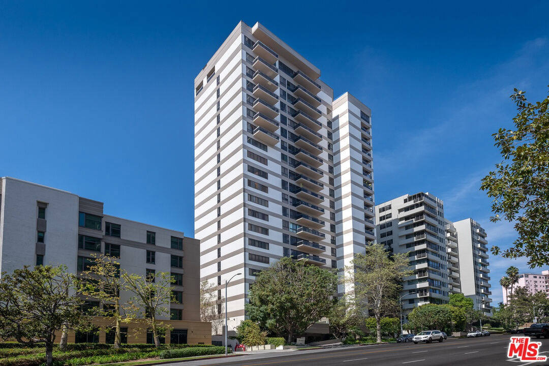 Квартира, 1938 м², 2 695 000$ — FAKTOR