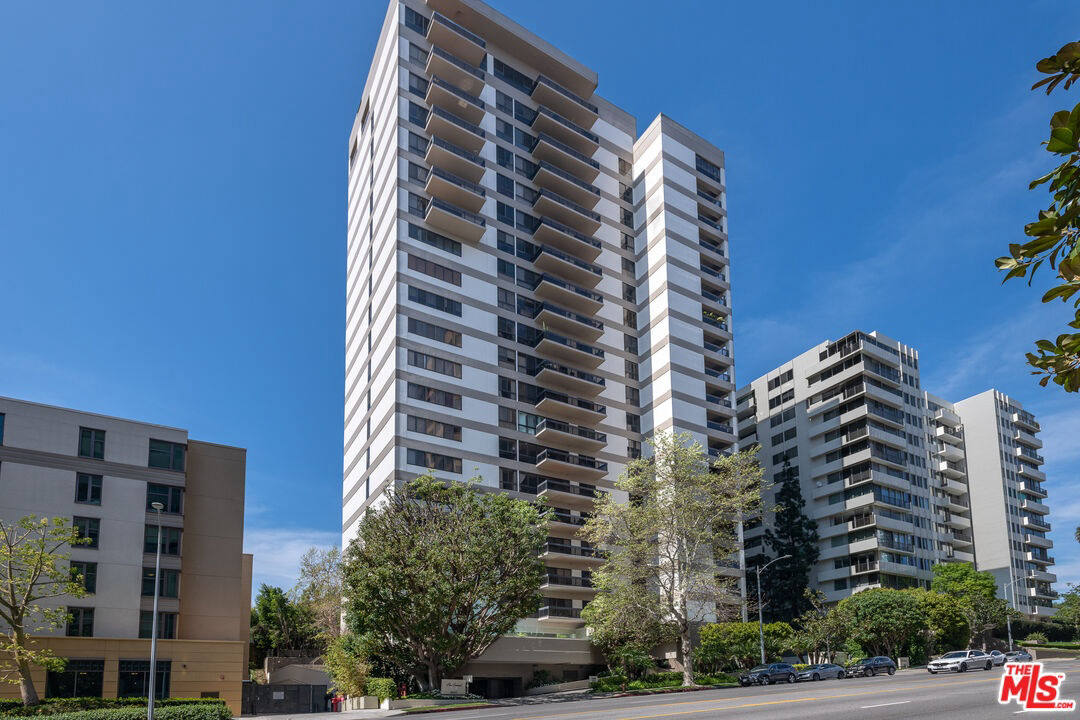 Квартира, 1938 м², 2 695 000$ — FAKTOR