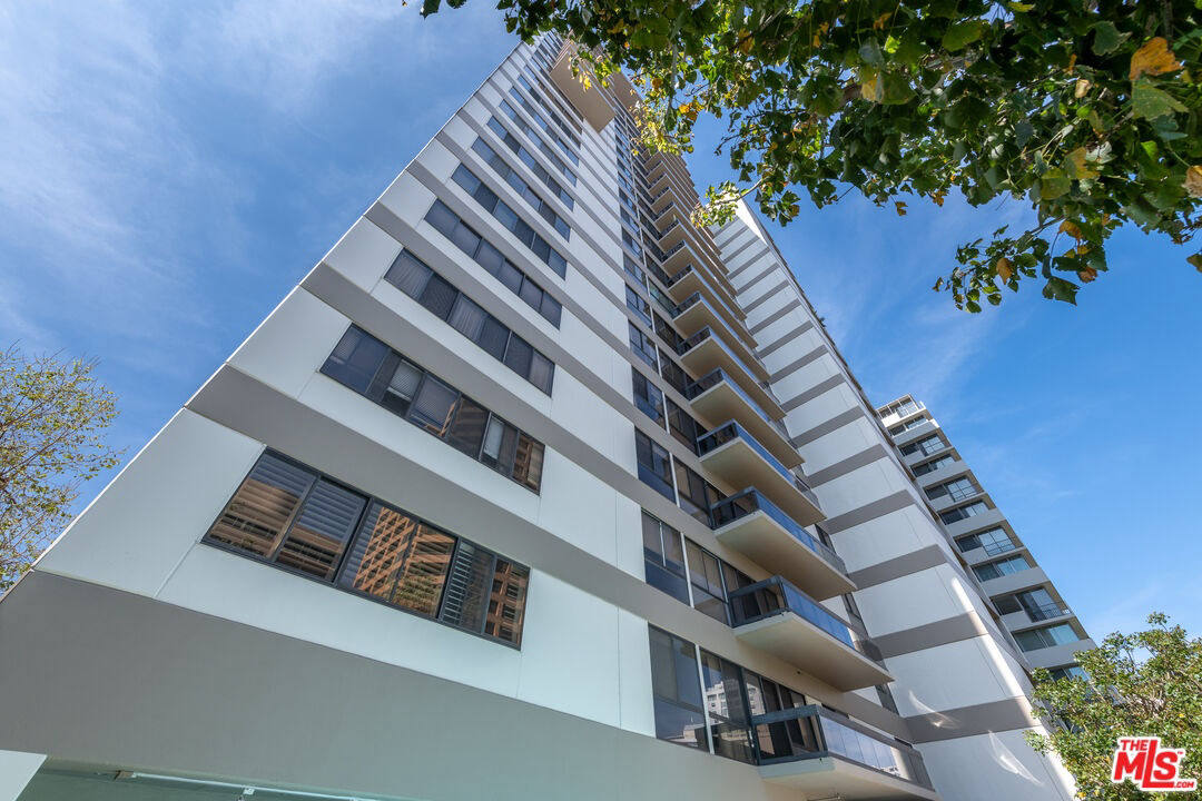 Квартира, 1938 м², 2 695 000$ — FAKTOR
