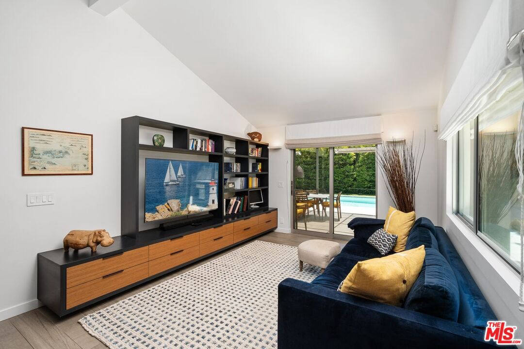 Квартира, 4822 м², 5 749 000$ — FAKTOR