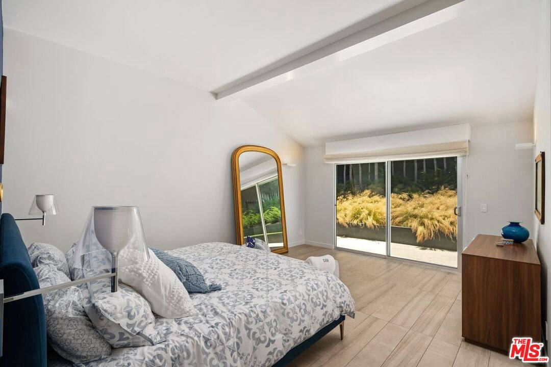 Квартира, 4822 м², 5 749 000$ — FAKTOR