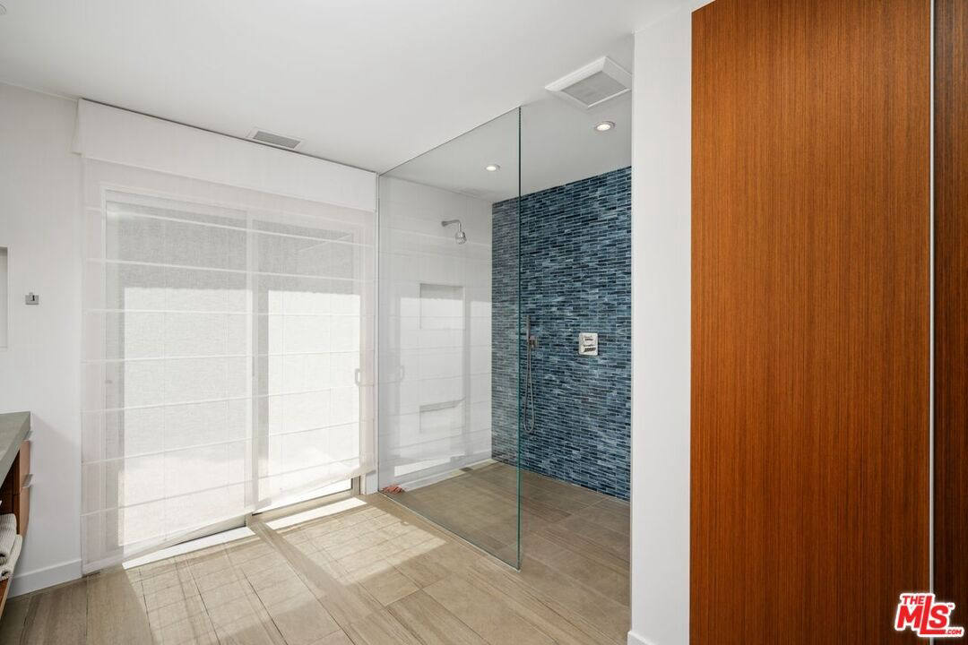 Квартира, 4822 м², 5 749 000$ — FAKTOR