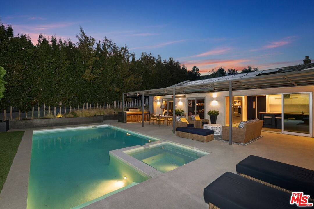 Квартира, 4822 м², 5 749 000$ — FAKTOR